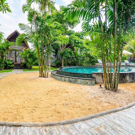Lumbung Bukit Resort Uluwatu Extérieur photo