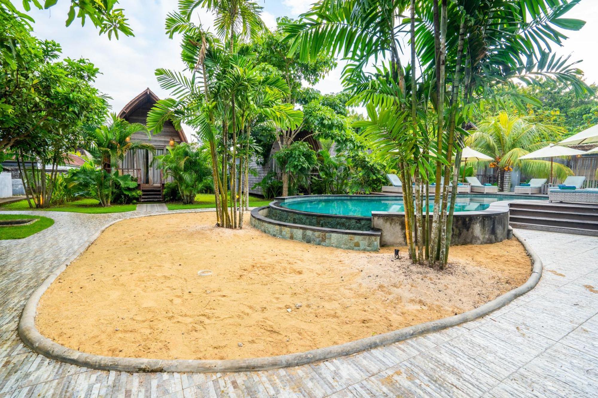 Lumbung Bukit Resort Uluwatu Extérieur photo
