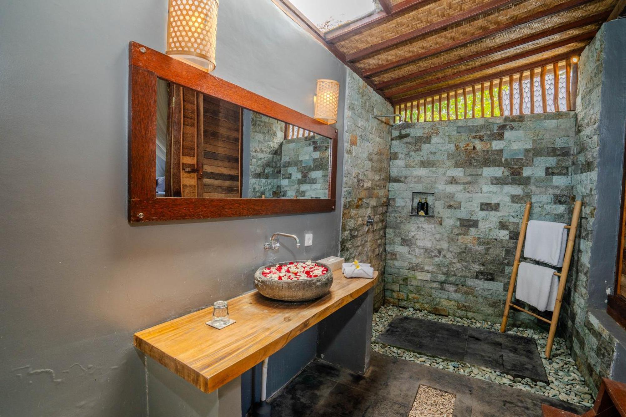 Lumbung Bukit Resort Uluwatu Extérieur photo