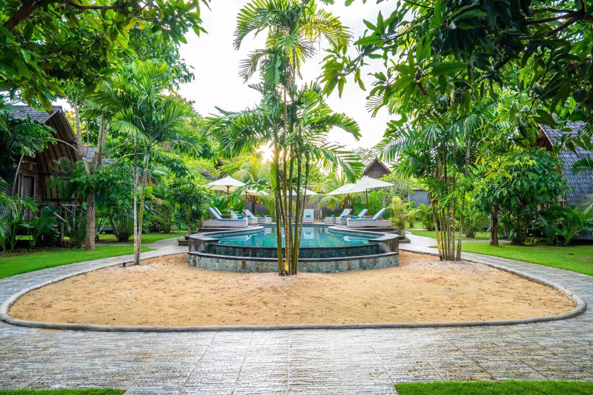 Lumbung Bukit Resort Uluwatu Extérieur photo